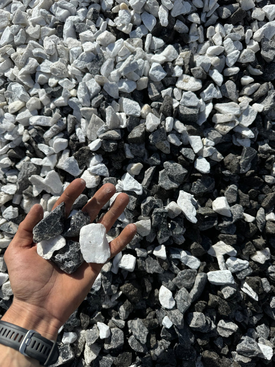 40mm Crystal White Rock And Black Obsidian Mix Decorative Rock