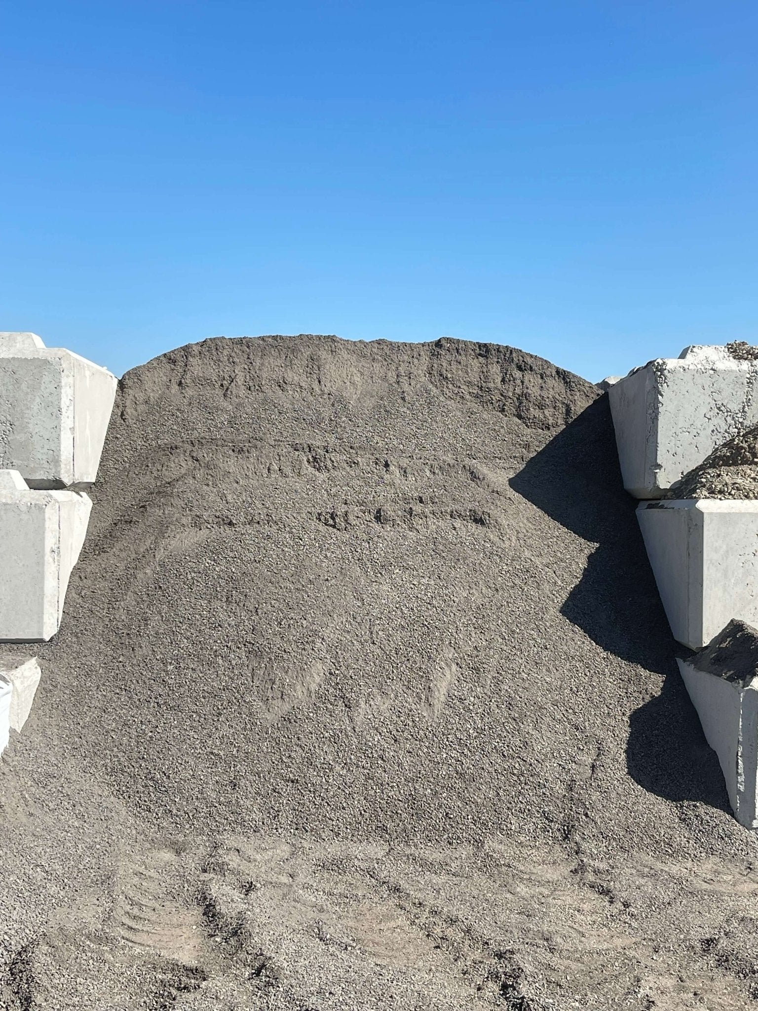 10mm Rundle Stone Path 10MM Rundle Rock Fines - Landscape Supplies Calgary